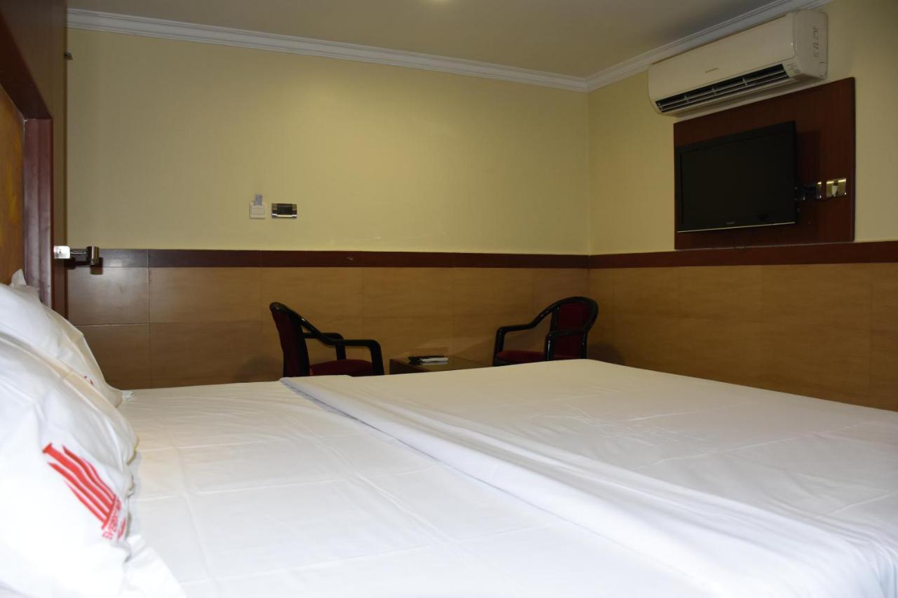Everest Park Residency Tiruchirappalli Екстер'єр фото